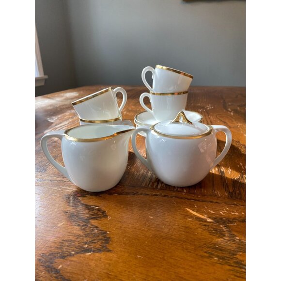 Vintage Weimar Porcelain Childrens Mini Tea Set W/ Gold Trim - 4 Tea Cups Saucer - Picture 5 of 7